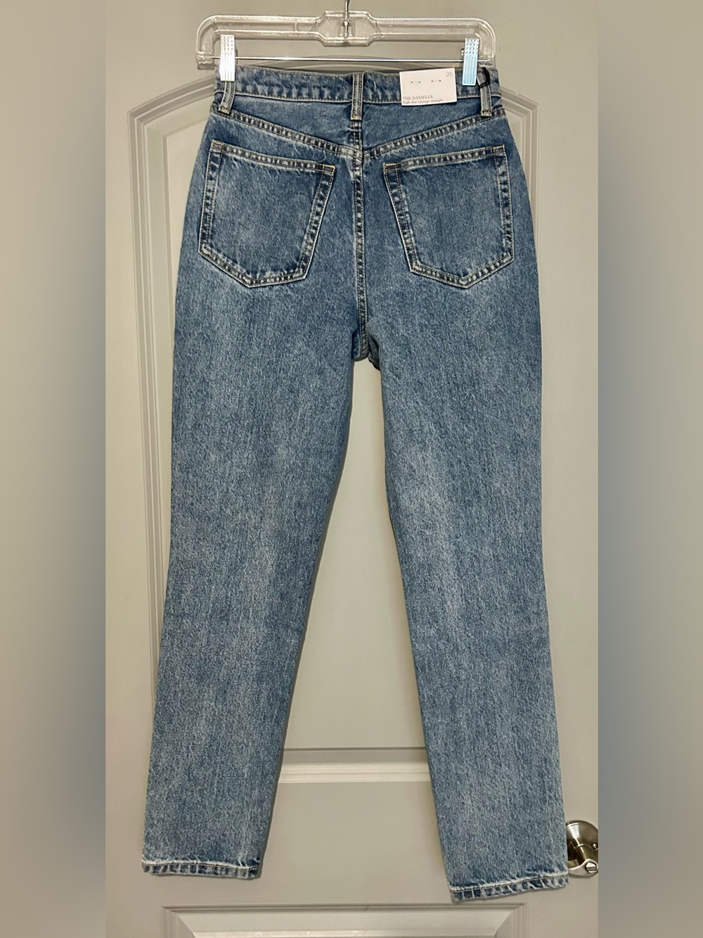 NWT WeWoreWhat The Danielle High Rise Vintage Straight Jeans Size 26 Button Fly - Picture 7 of 7